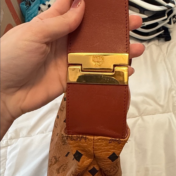 MCM Handbag - Picture 2 of 7